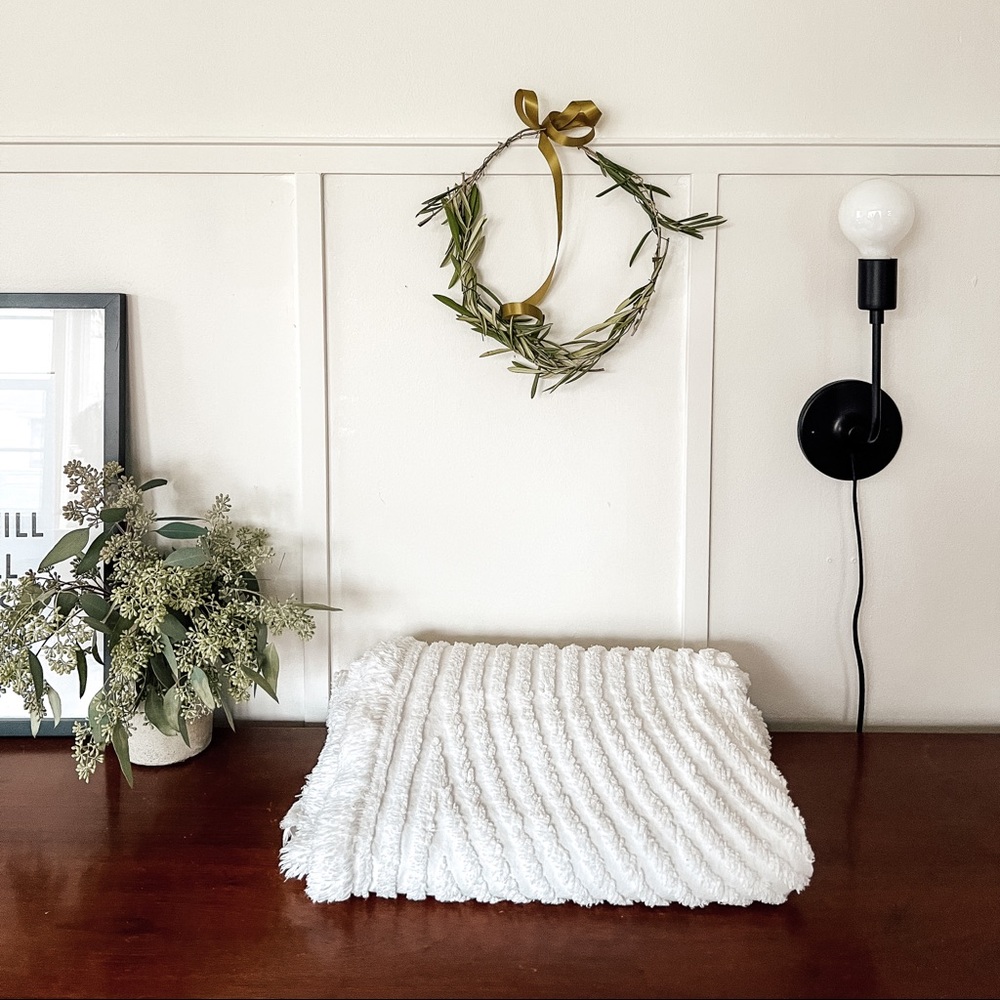 Twin chenille Ralph Lauren coverlet